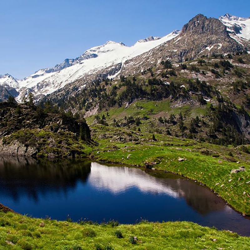 <strong>Posets-Maladeta Nature Reserve</strong> by Turismo on <a href='https://www.spain.info/en/discover-spain/pyrenees/' target='_blank'><strong>Spain Official Website</strong></a>.
